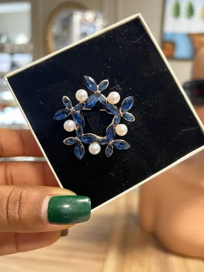 Brooch 5966
