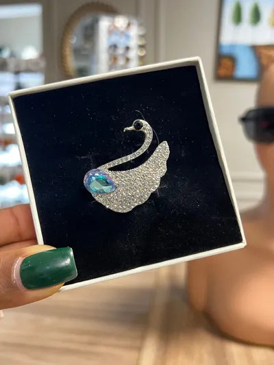 Brooch 967