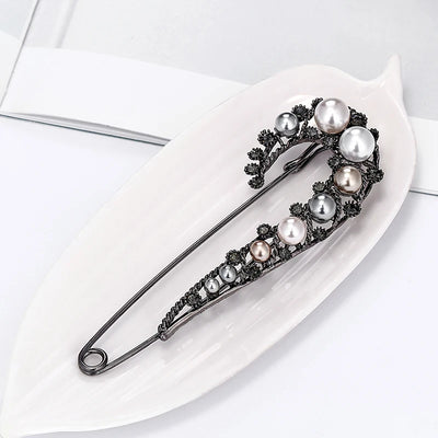 Vintage Pearl Classic Brooch