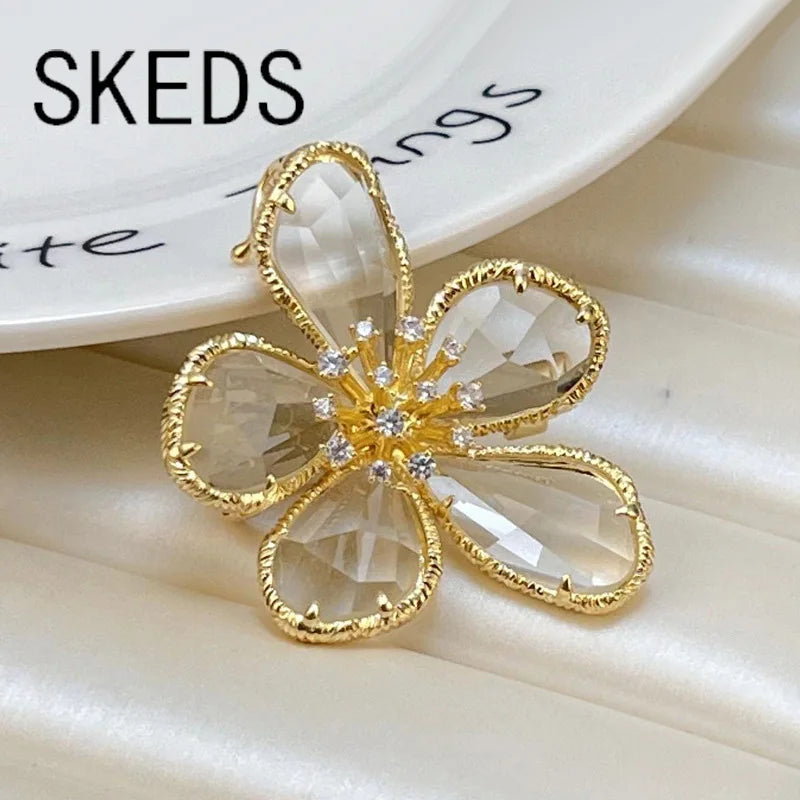 Floral Elegant Signature Brooch
